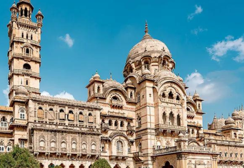 AHMEDABAD VADODARA TOUR 5N 6D